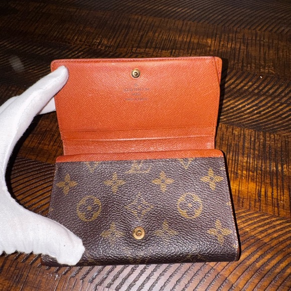 Louis Vuitton
Vintage 1998 Porte-Monnaie Tresor billet Wallet - Picture 7 of 17